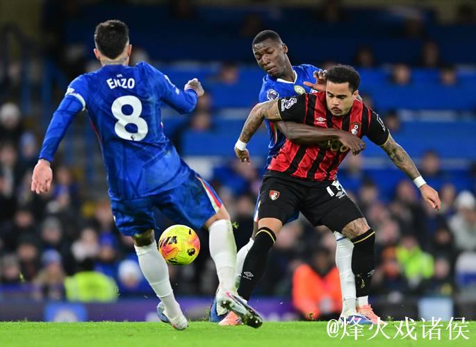 英超-帕尔默贡献进球恩佐轰出世界波 切尔西2-2战平伯恩茅斯
