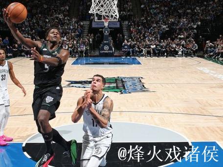 小托马斯砍下30分复出亮眼 爱德华兹28+7难救主 篮网客场狂胜森林狼